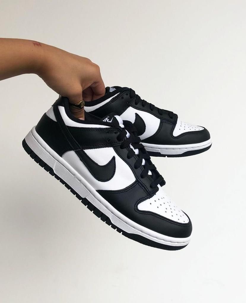 NIKE Dunk