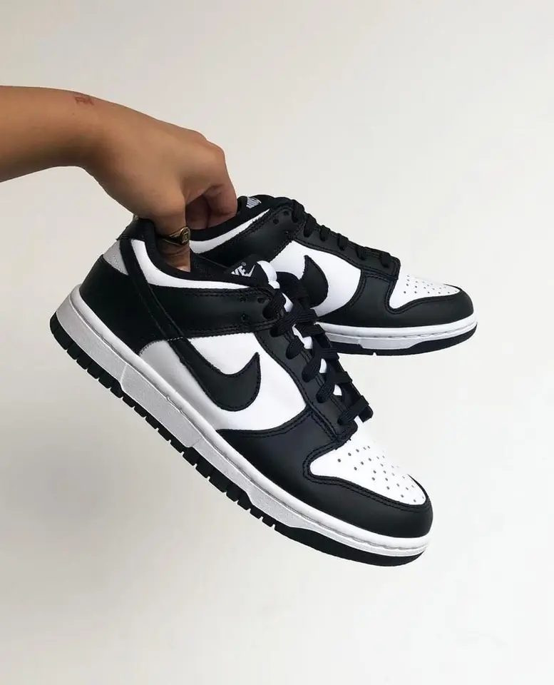 NIKE Dunk