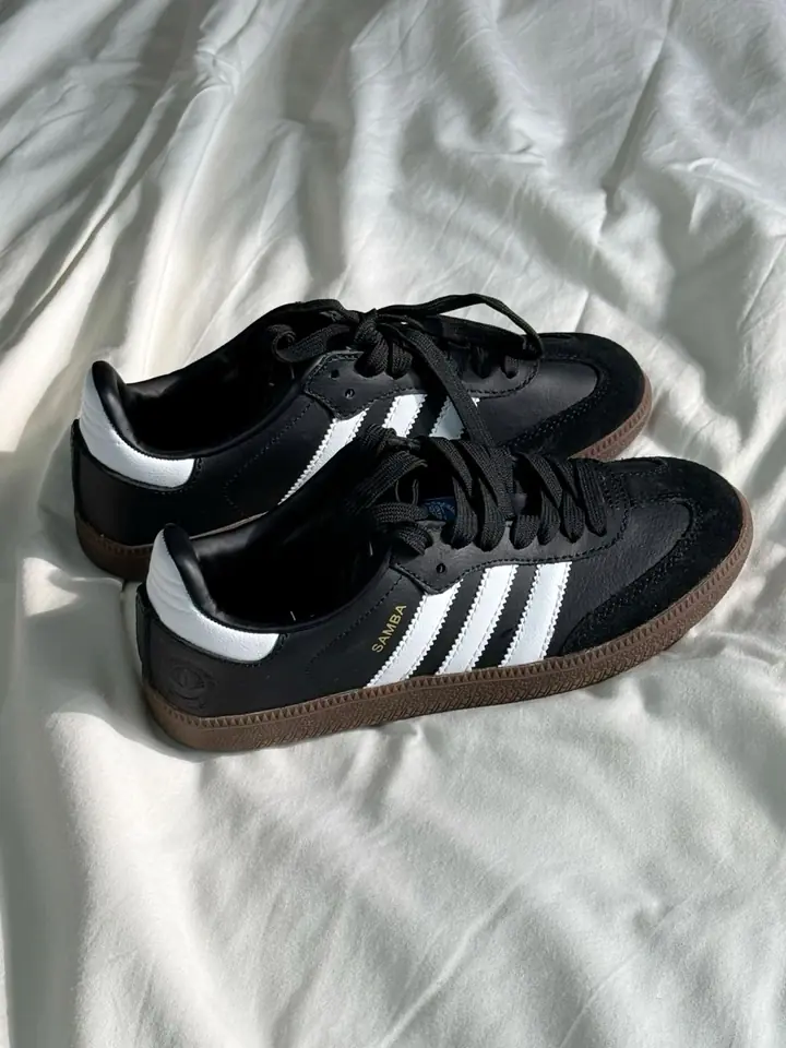 Samba Negro clásico Vegano