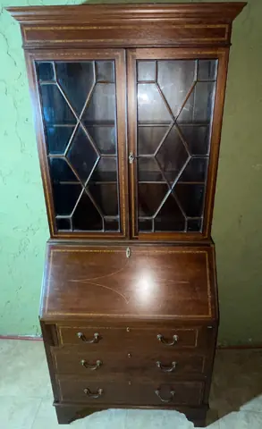 Mueble, estilo Adams restaurado