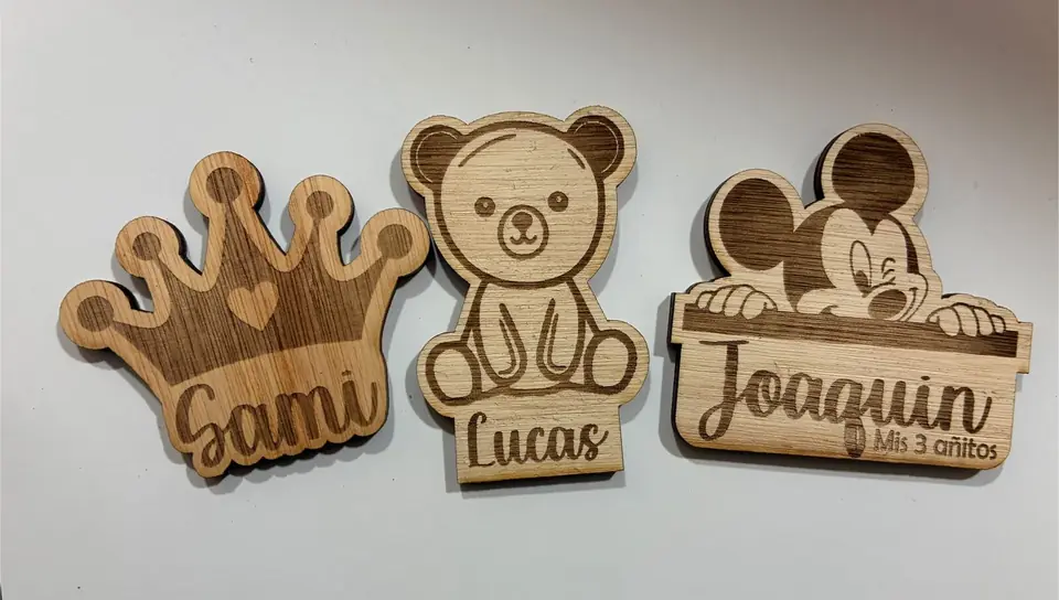 Imanes en madera grabados hasta 6 cm