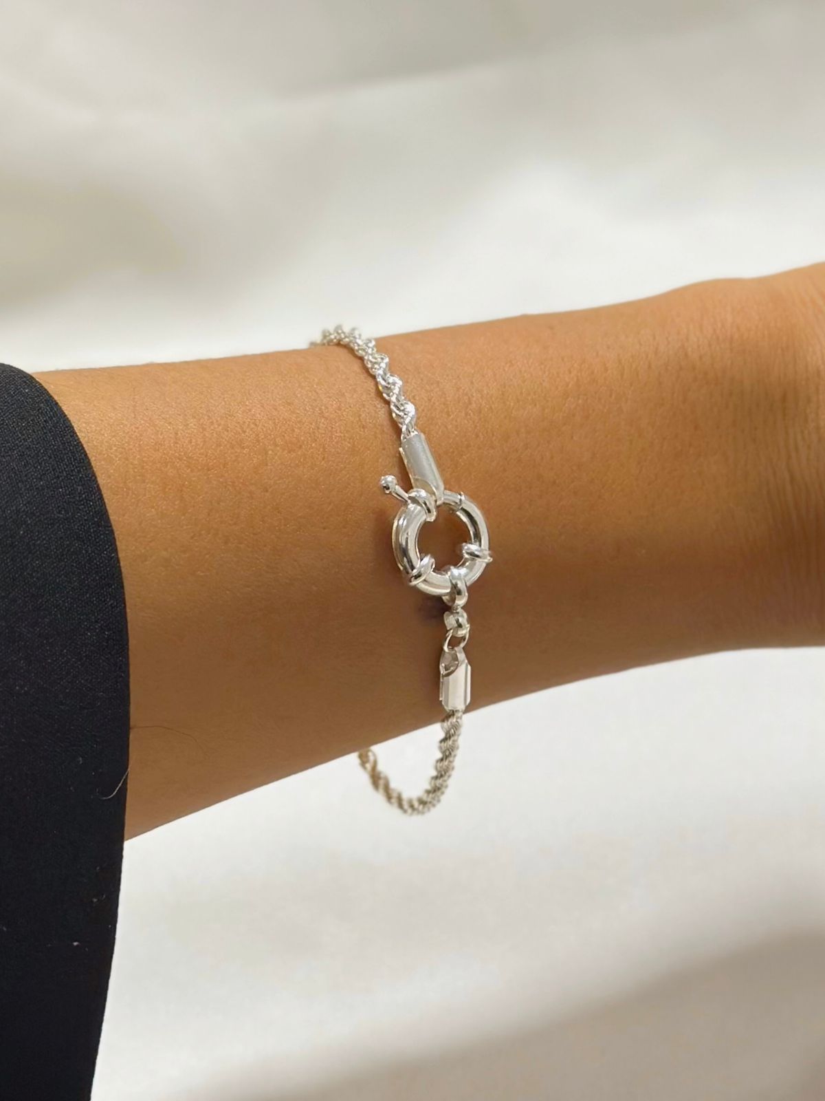 Pulsera con cierre marinero