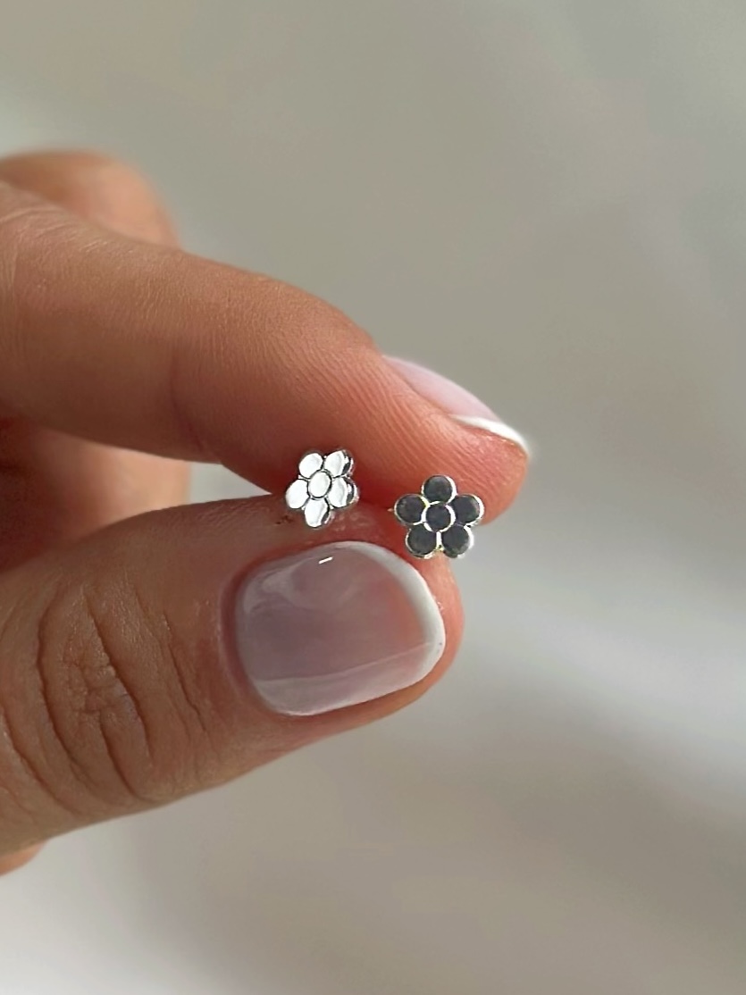 Caravanas mini flor