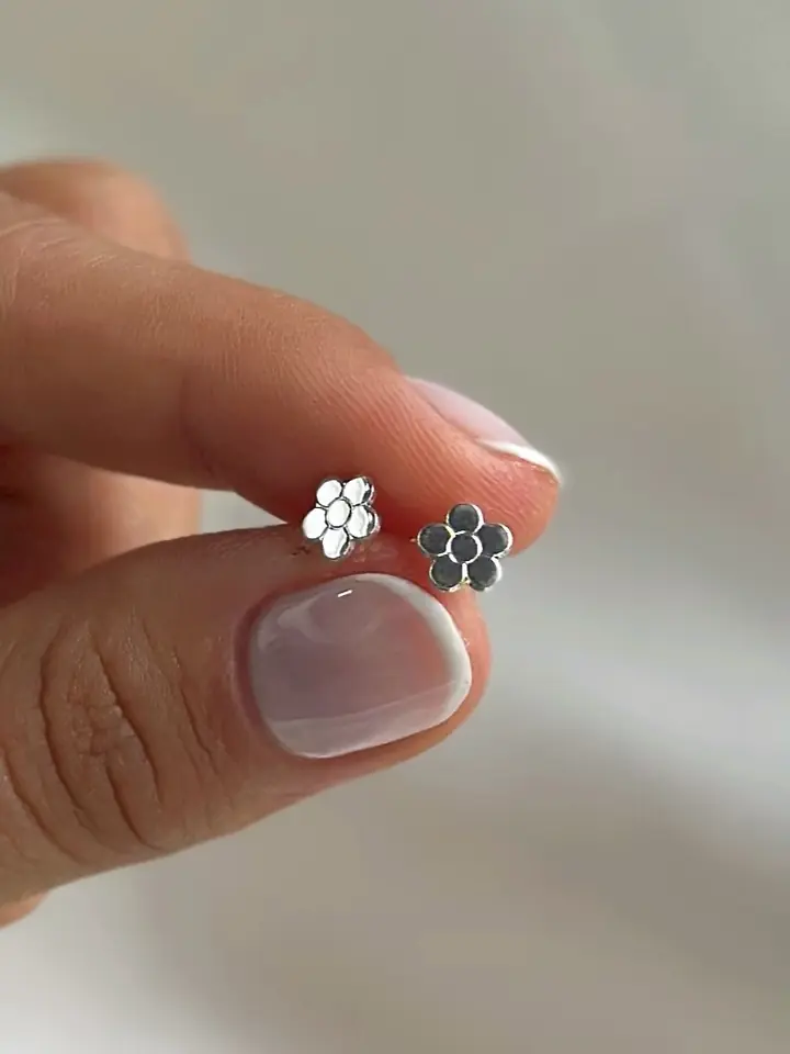 Caravanas mini flor