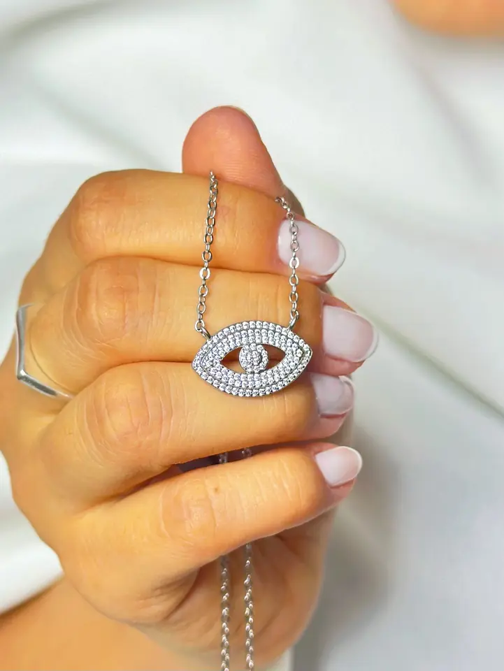 Collar de ojo griego circonias