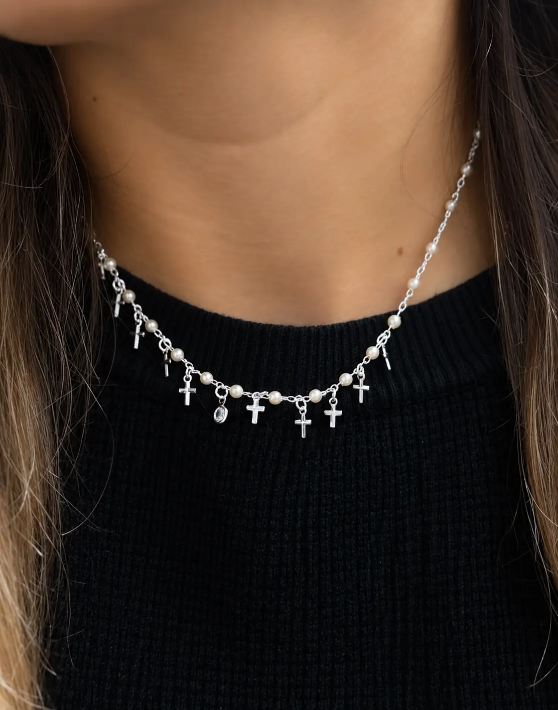 Collar mini perlas con cruz