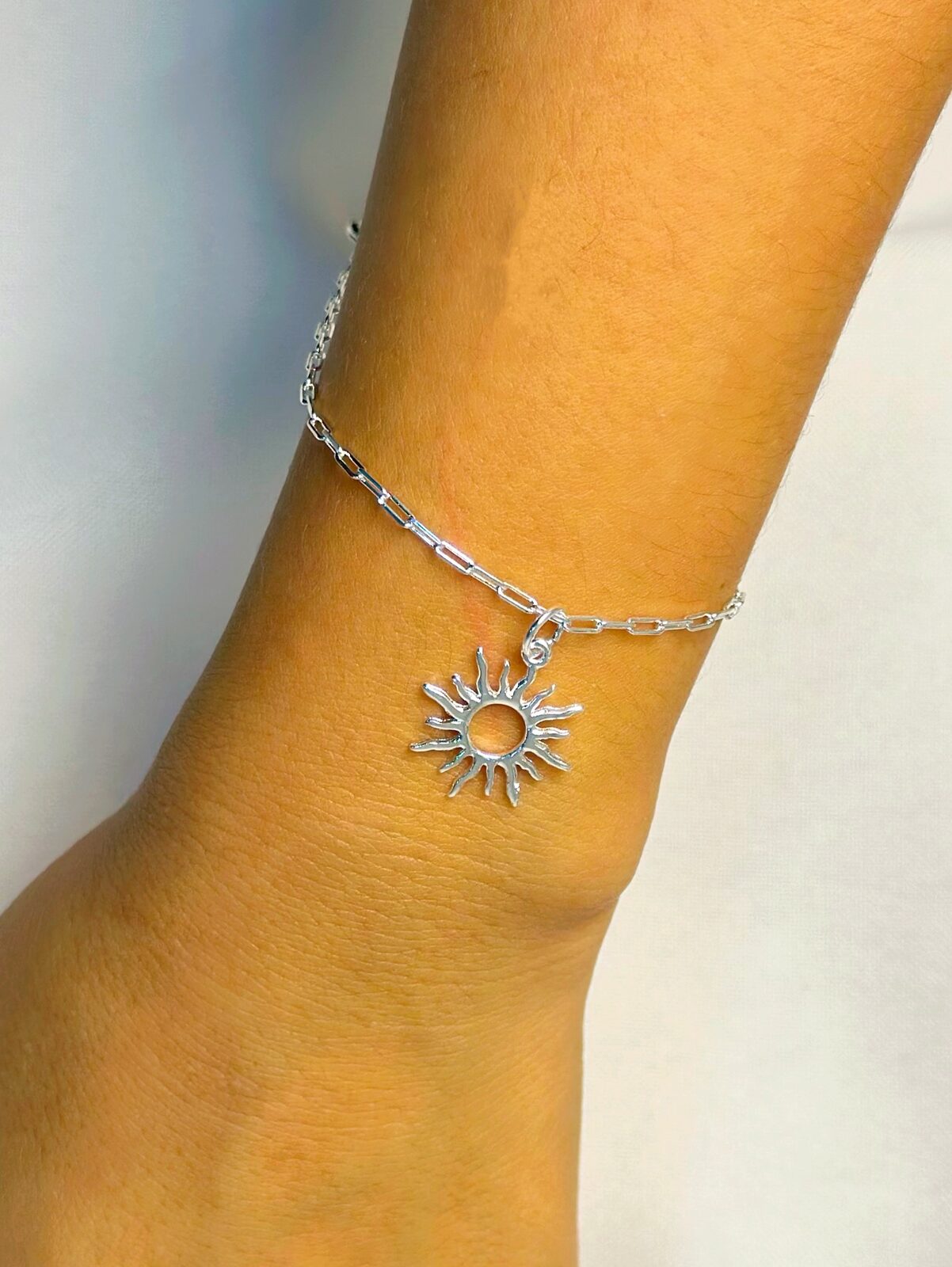Pulsera dije de sol