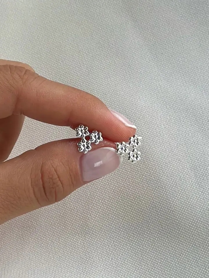 Caravanas mini triple flor