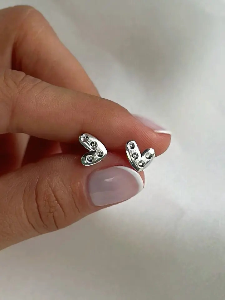 Caravanas corazón con circonias