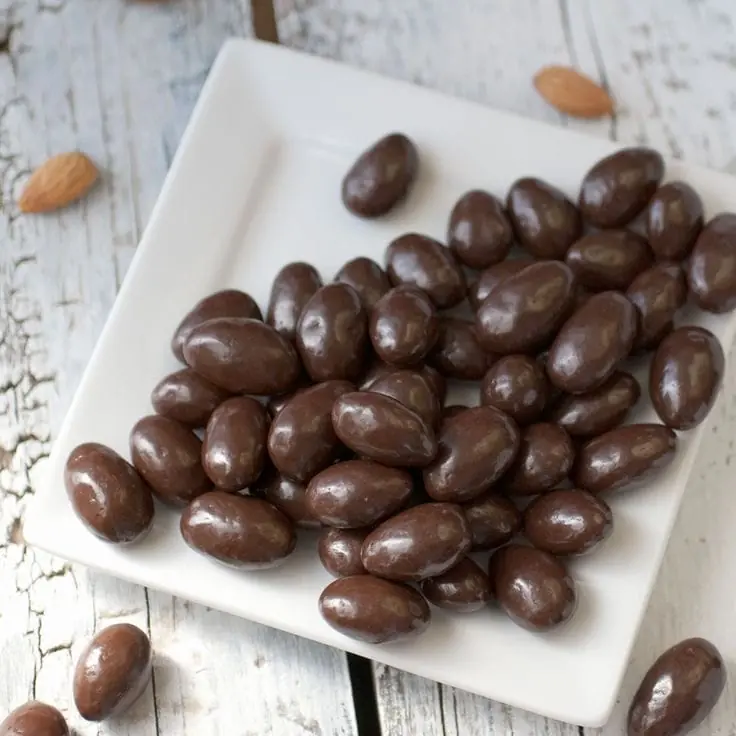 Almendras con Choco Semi Amargo
