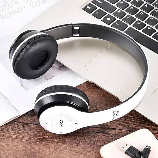 Auricular Vincha Bluetooth P47 / Fm, Sd Color Blanco