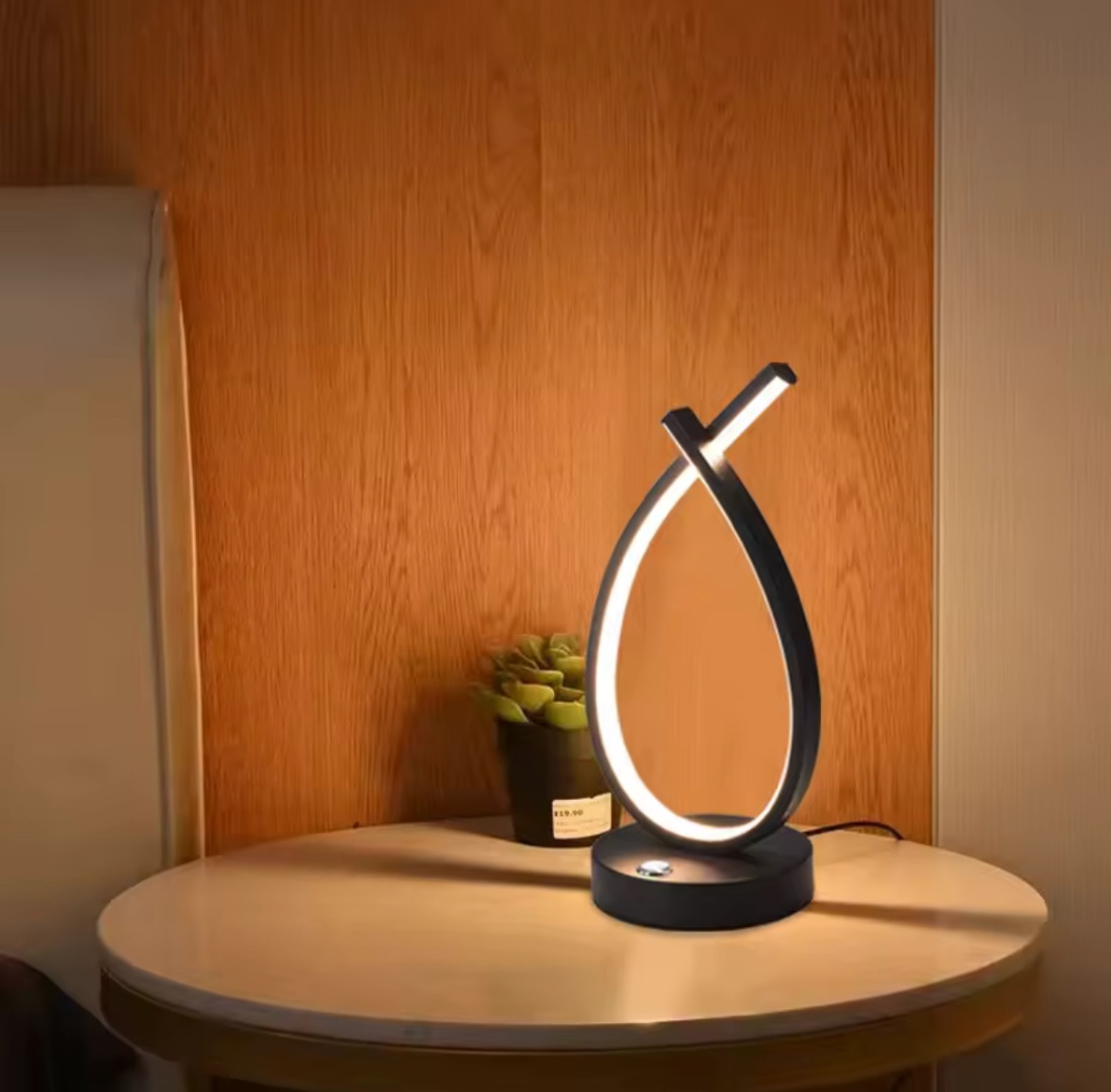Lampara Led De Mesa Luz Cálida Minimalista Interruptor Táctil a 220v