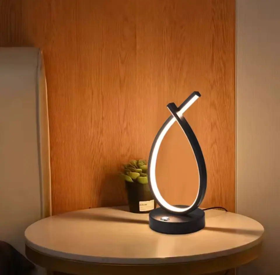 Lampara Led De Mesa Luz Cálida Minimalista Interruptor Táctil a 220v