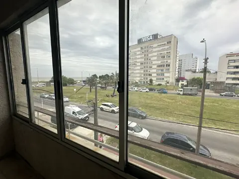 Apartamento 2 dormitorios y cochera  Malvín