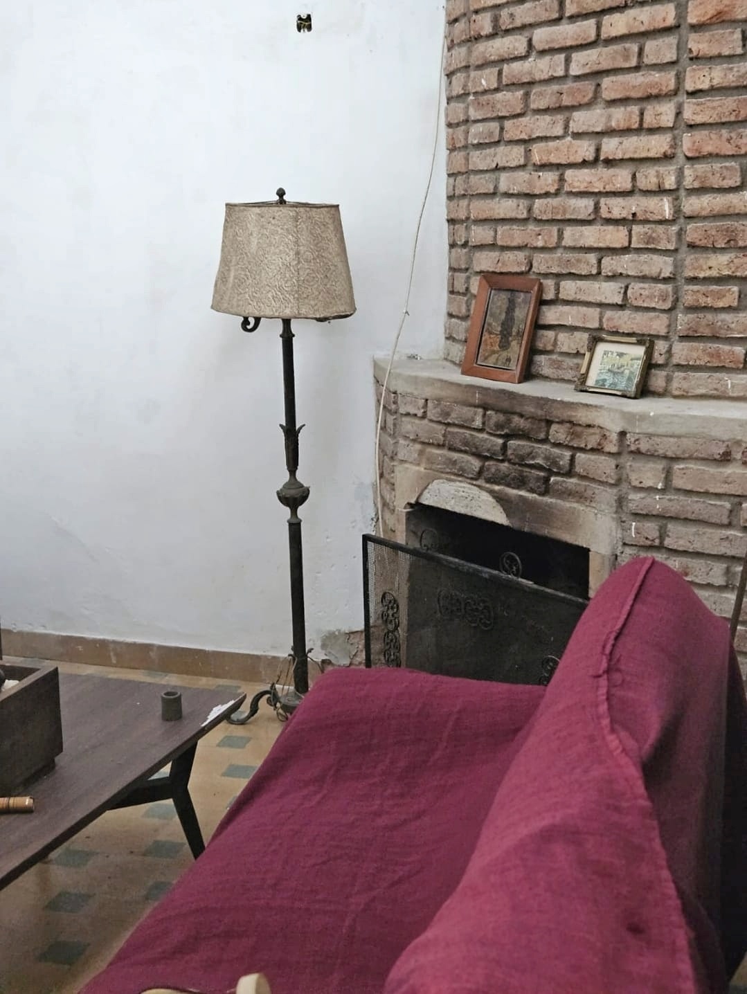 Casa 4 dormitorios con jardín y garaje en Pocitos padrón único en venta