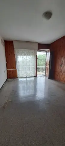 Oportunidad de inversión: apartamento a reciclar en barrio Ituzaingó