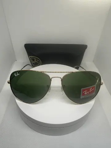 RB Aviador dorado y verde