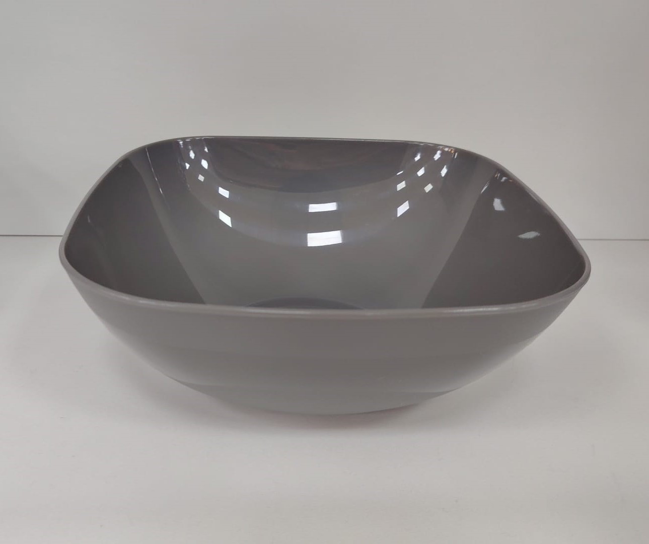 279212 - ENSALADERA PLASTICO CUADRADA 22CM OLIMPICO (7010)