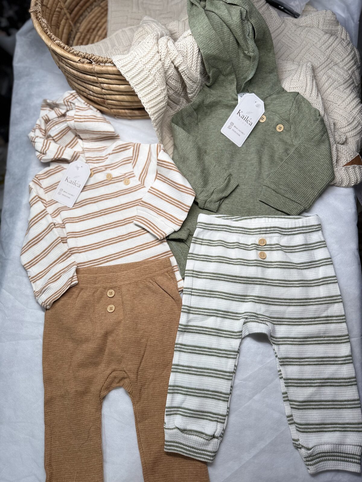 Conjunto con capucha