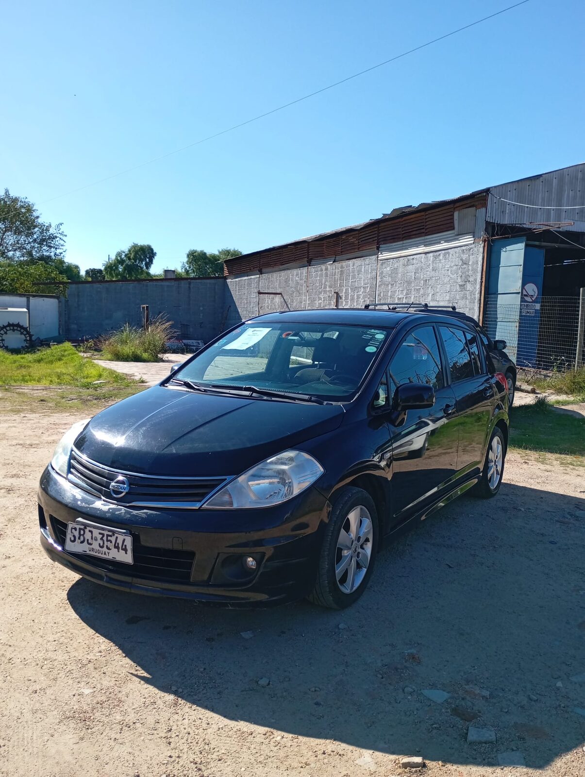 Nissan Tiida 1.8 Premium Extrafull