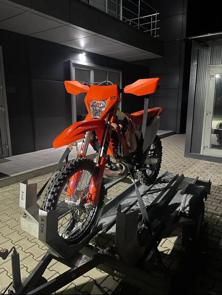 SOPORTE PARA TRANSPORTE DE MOTOS