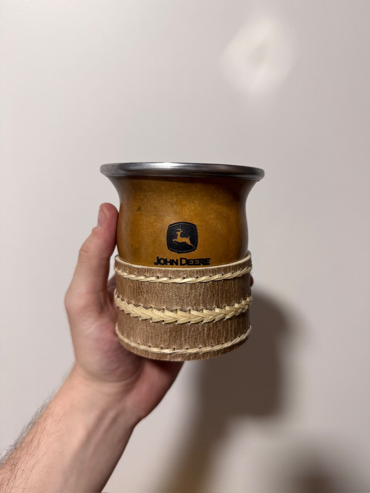 Mate camionero pulido con virola.