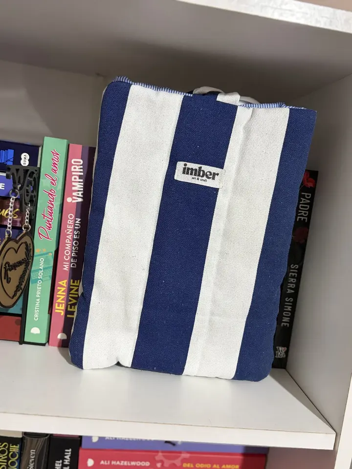 FUNDA DE LIBROS RAYAS