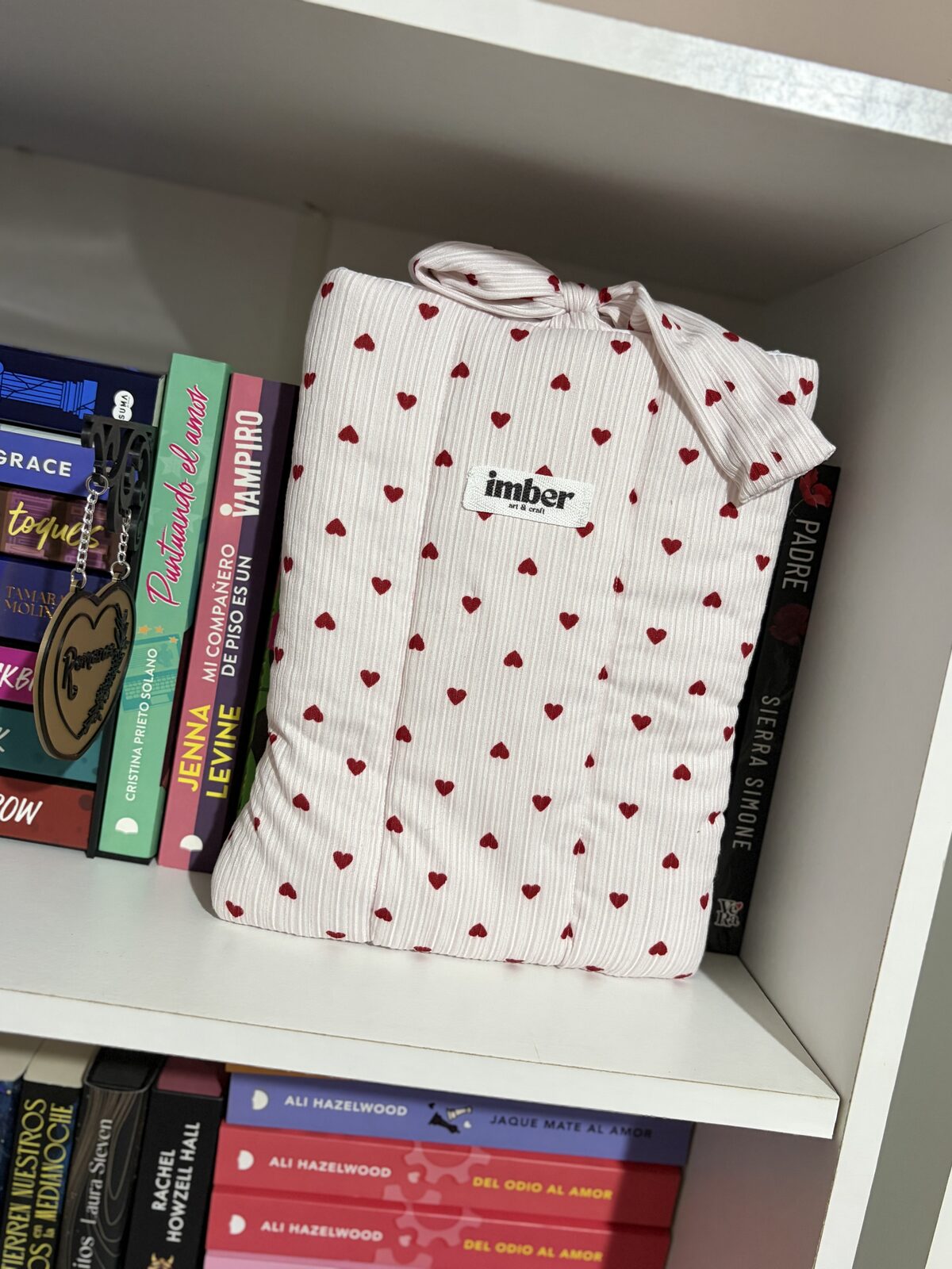 FUNDA DE LIBROS CORAZONES