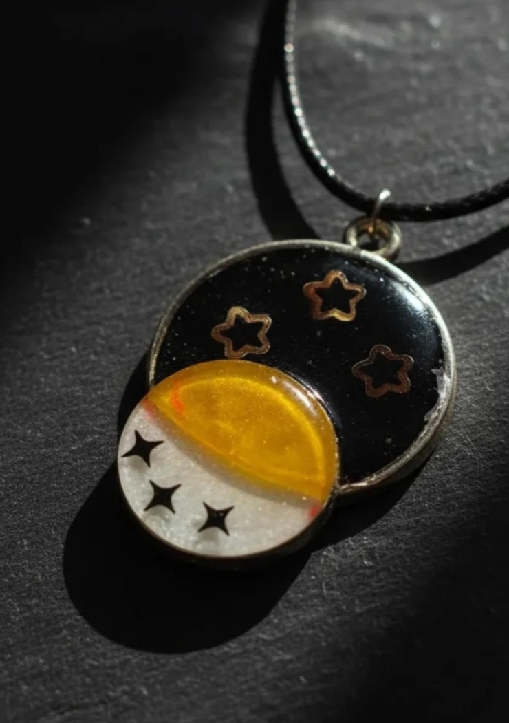 Colgante eclipse