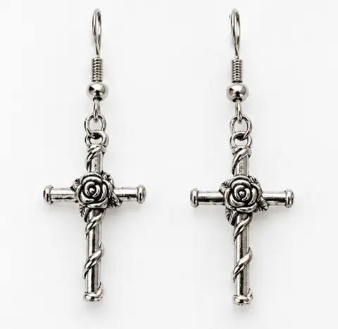 Pendientes rosa en cruz