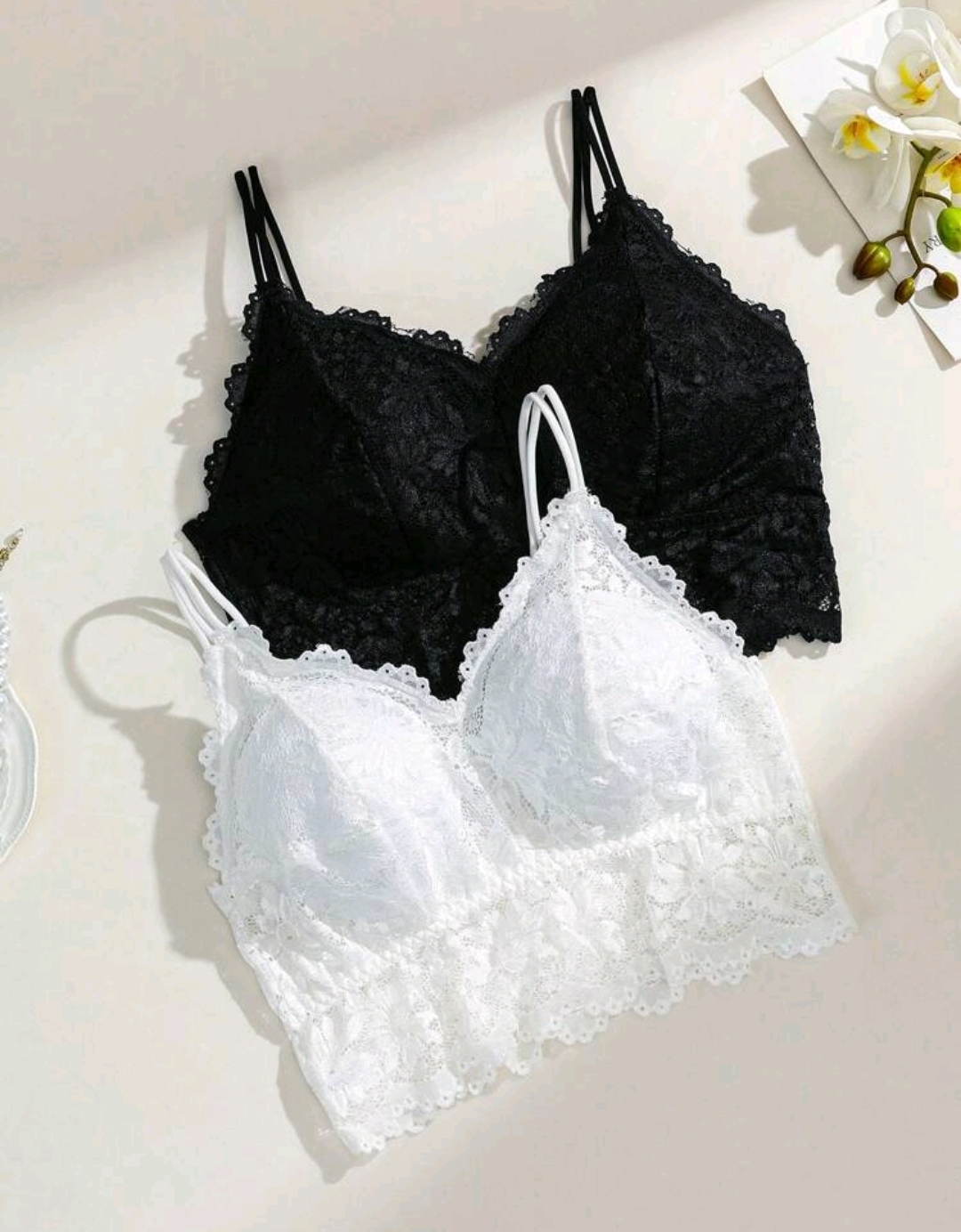 Bralette de encaje 5 XL: blanco y negro