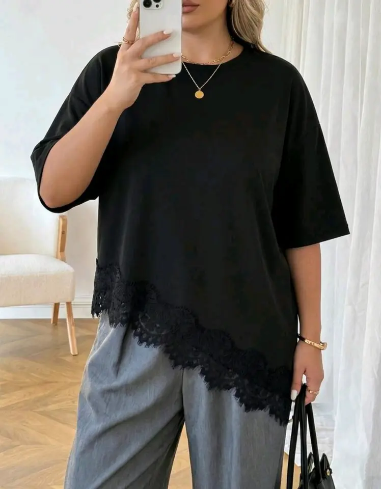 Blusa negra asimétrica con encaje 4 XL