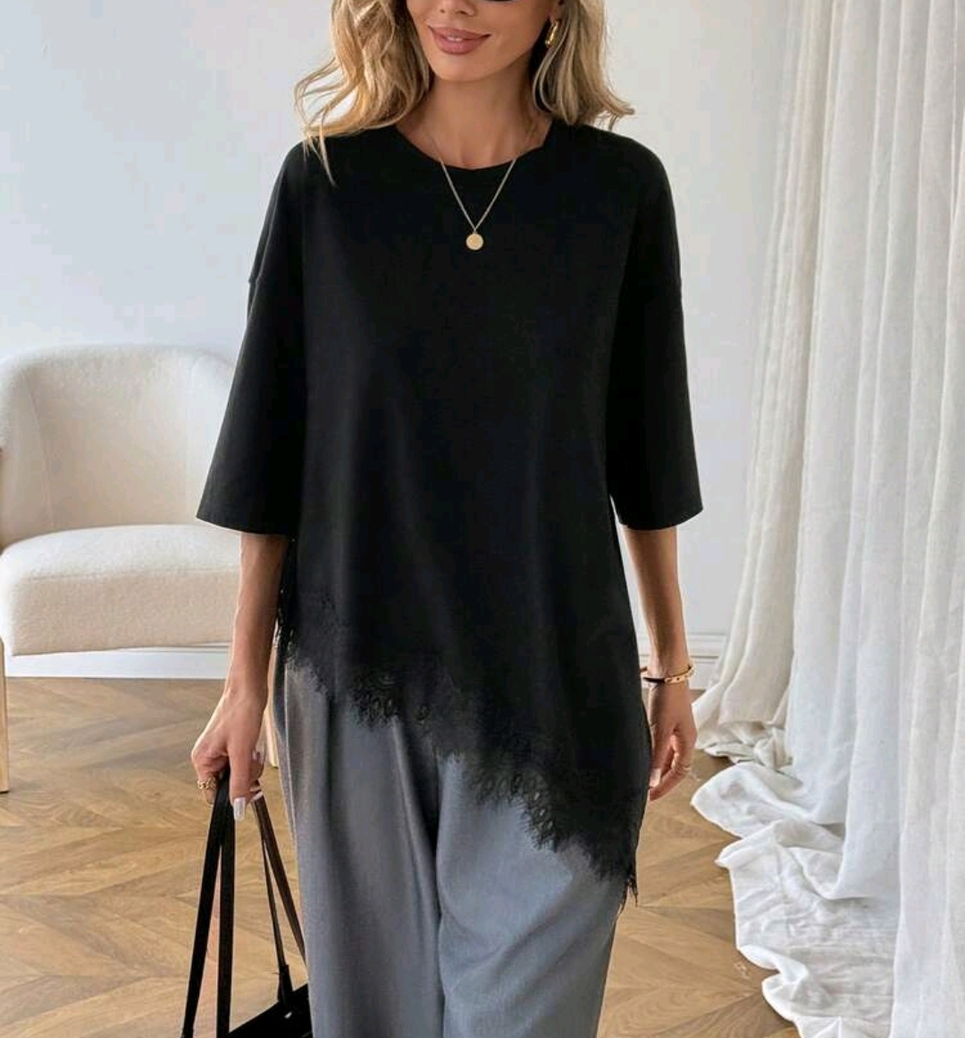 Blusa negra asimétrica con encaje 2 XL al 4 XL