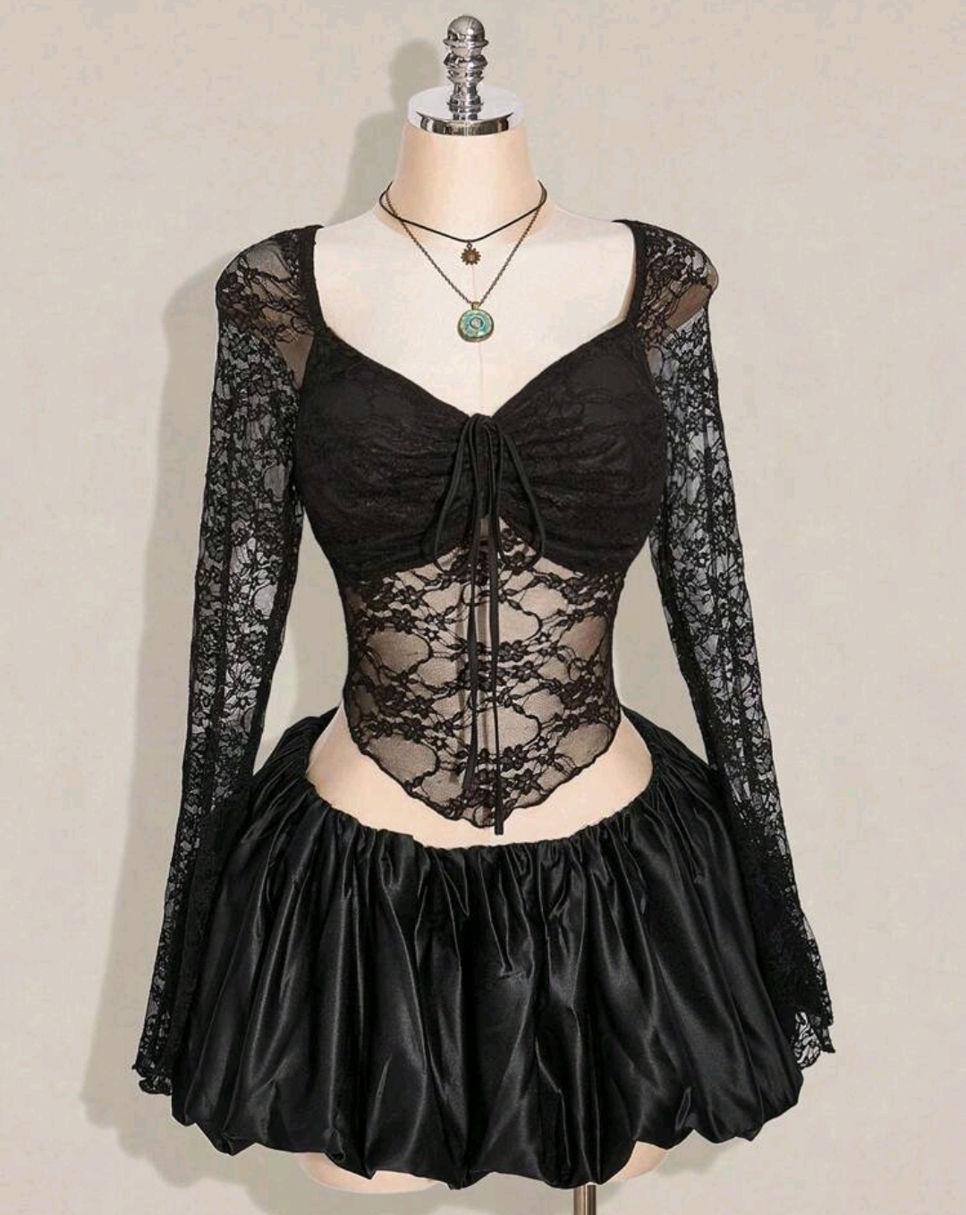 Blusa negra de encaje 4 XL