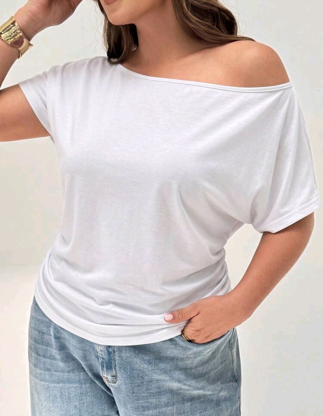 Remera blanca asimétrica 1 XL al 3 XL