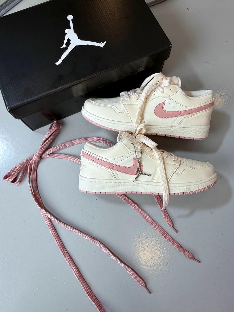 Air Jordan 1 Low - White Rosé