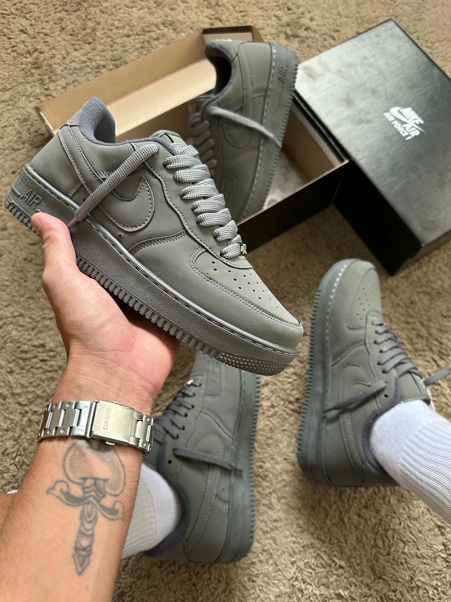 Nike Air Force 1 - All Grey
