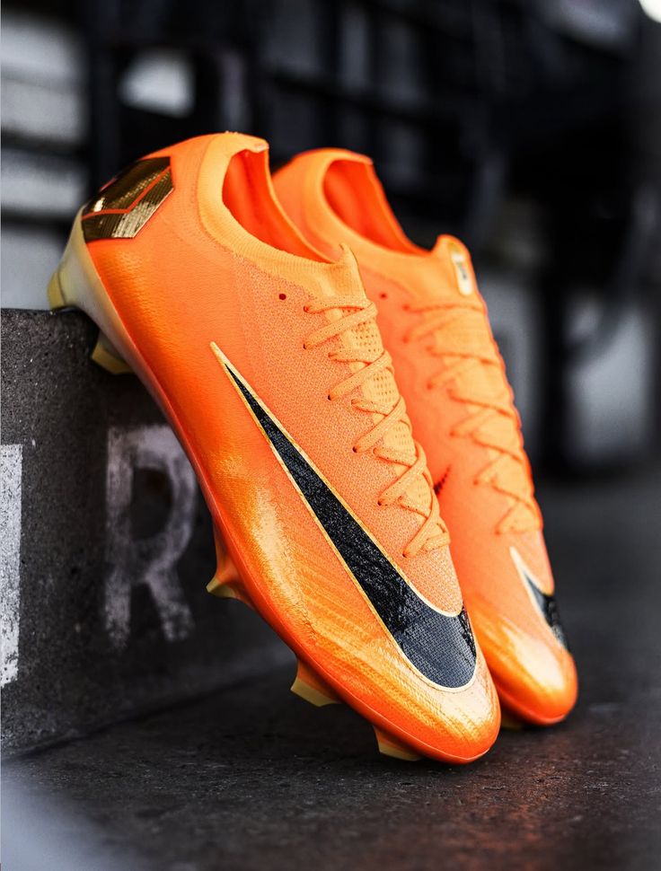 Nike Air Zoom Mercurial Vapor 16