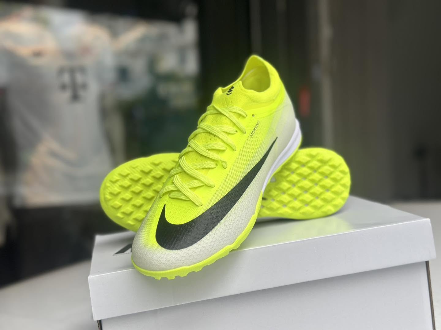 Nike Air Zoom Mercurial Vapor