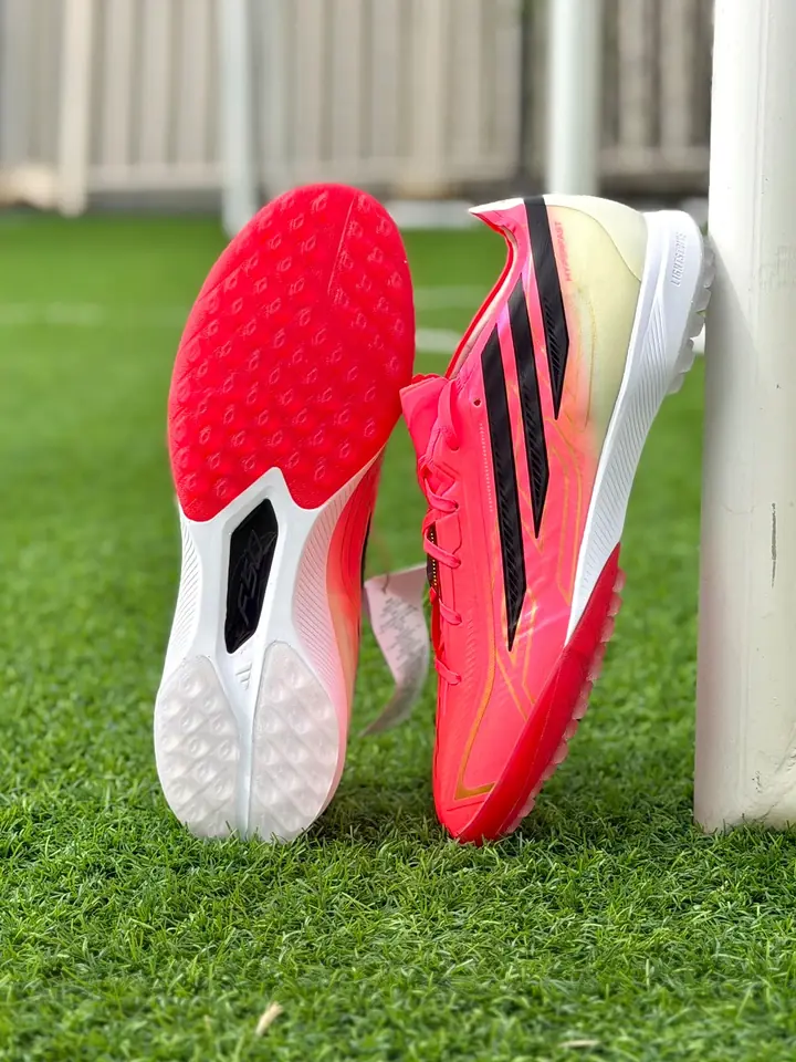 Adidas F50 Hyperfast
