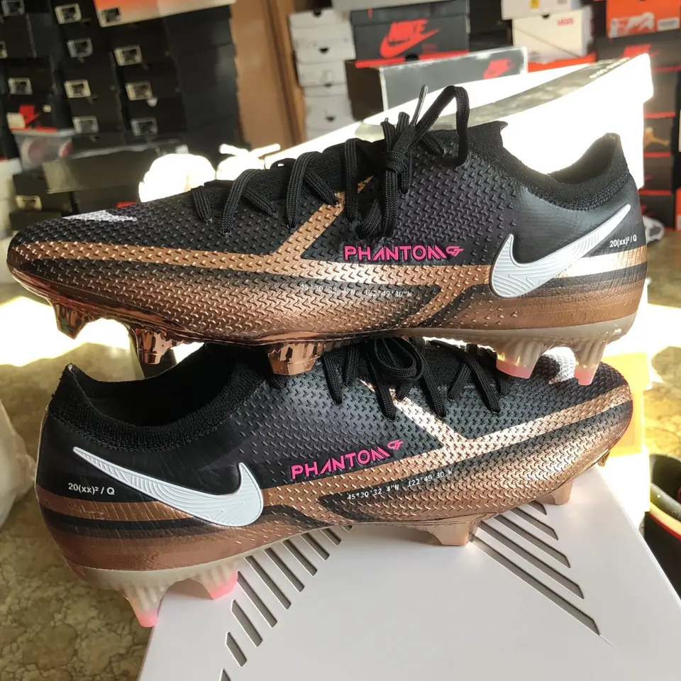 Nike Phantom GT2