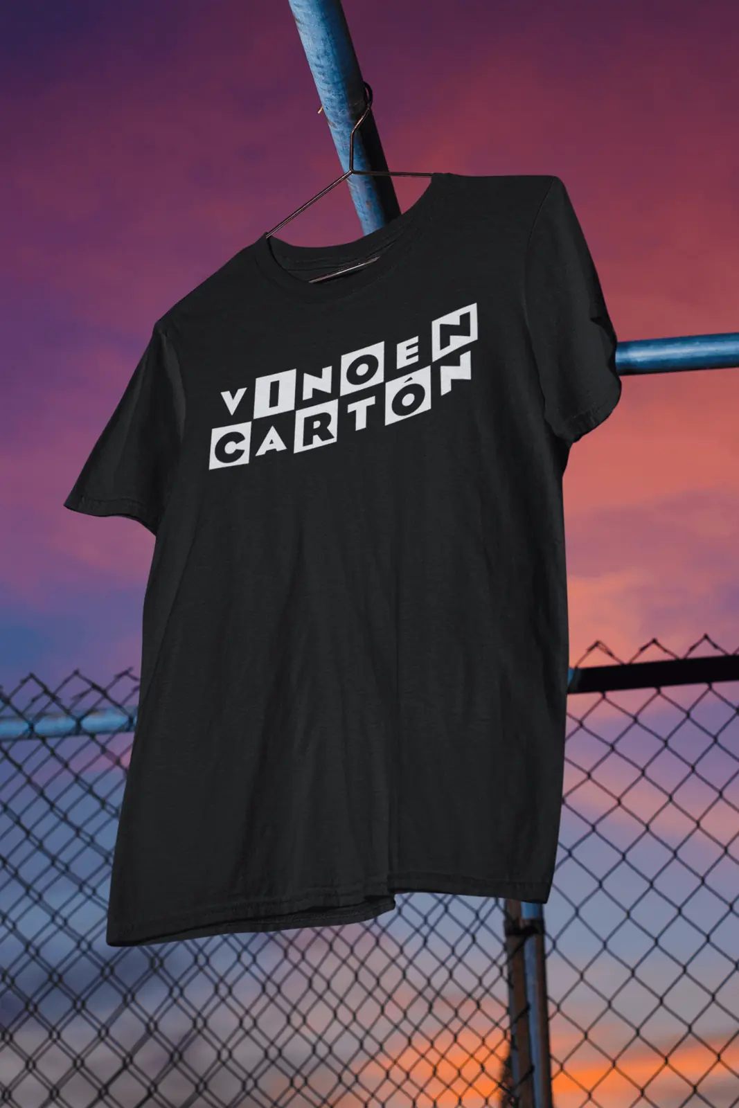 Remera Vino en Cartón