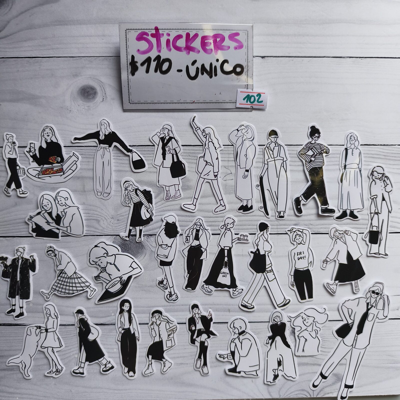 Stickers nena blanco y negro 102