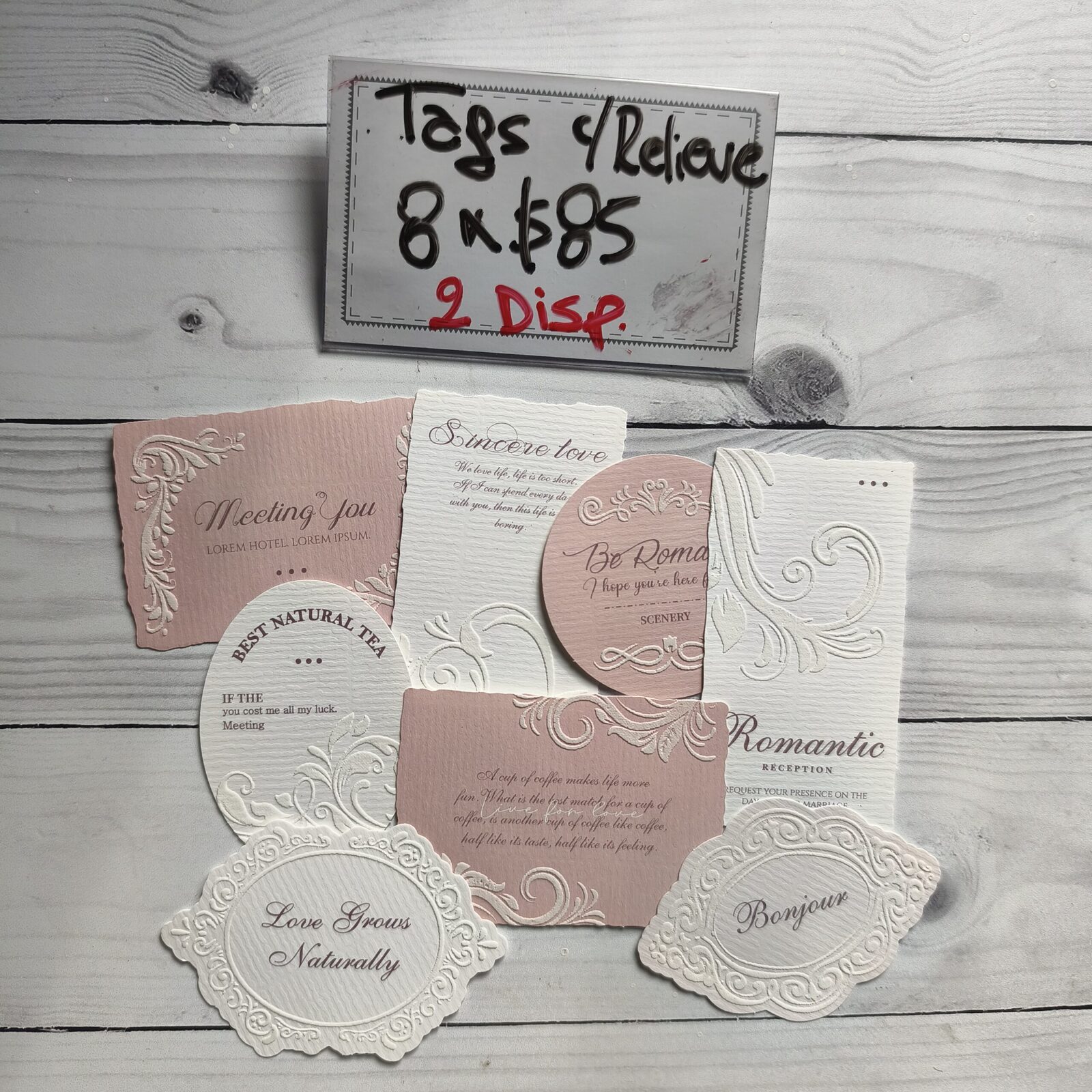 Tags c/relieve beige  y rosa