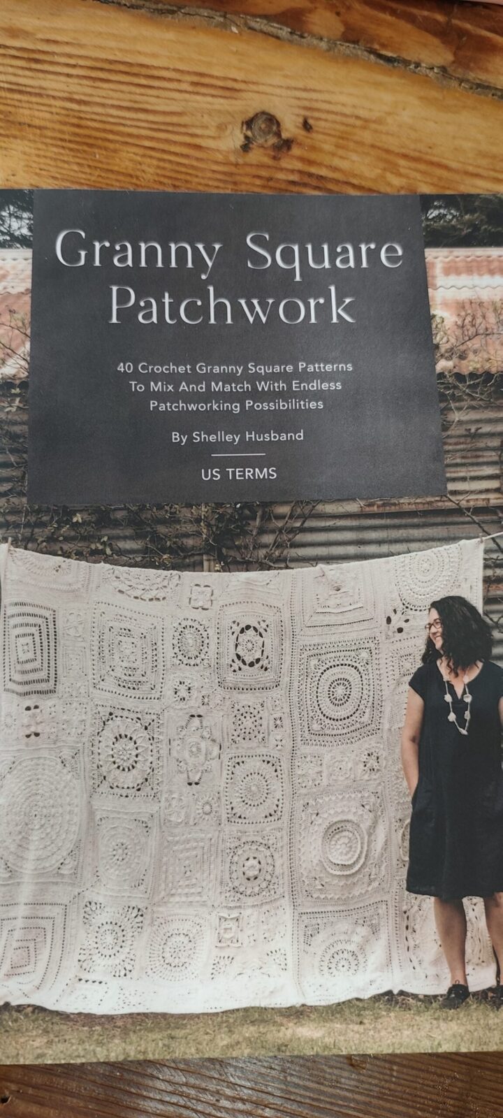 GRANNY SQUARE PATCHWORK