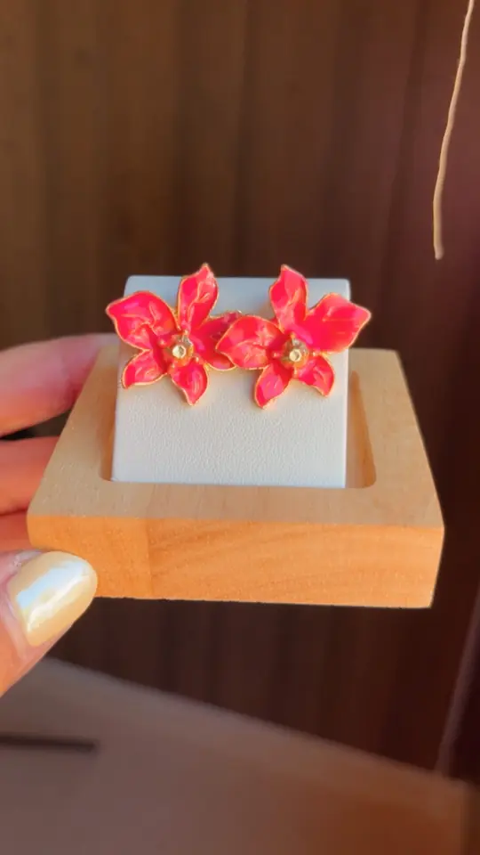 FLOR FUCCIA Y DORADA
