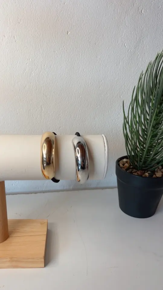 COLERO CON METAL