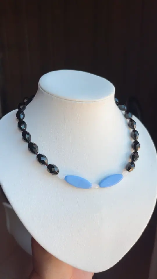 COLLAR CHICLE OSCURO