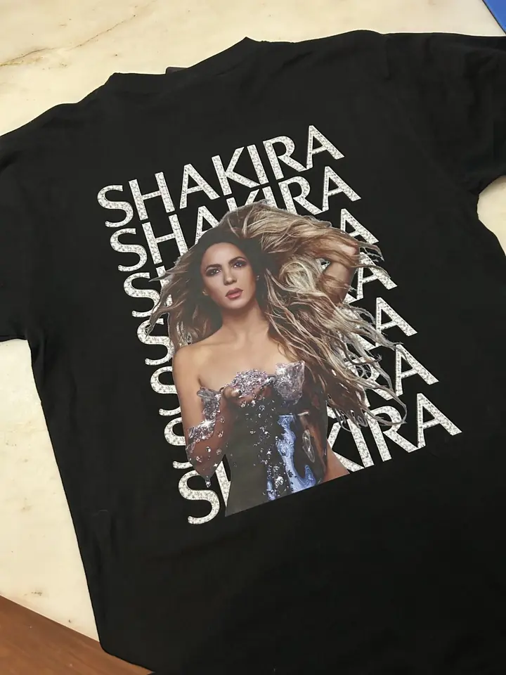 .Shakira 🩶 🩶