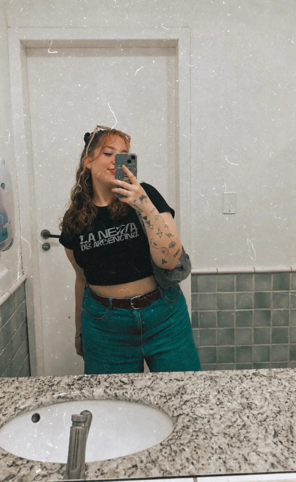 -.Top cropped